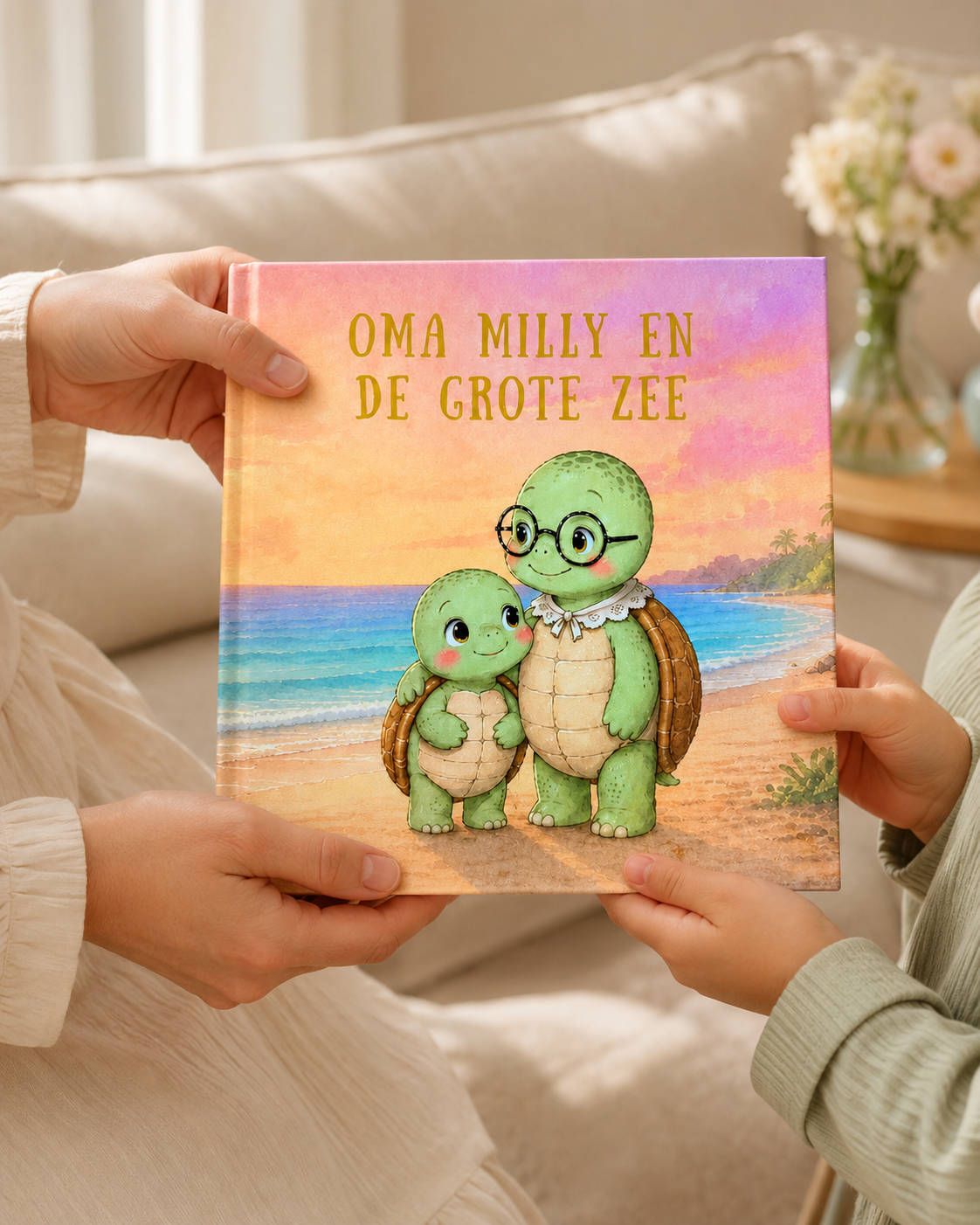 Volwassene en kind houden samen het prentenboek Oma Milly en de Grote Zee vast